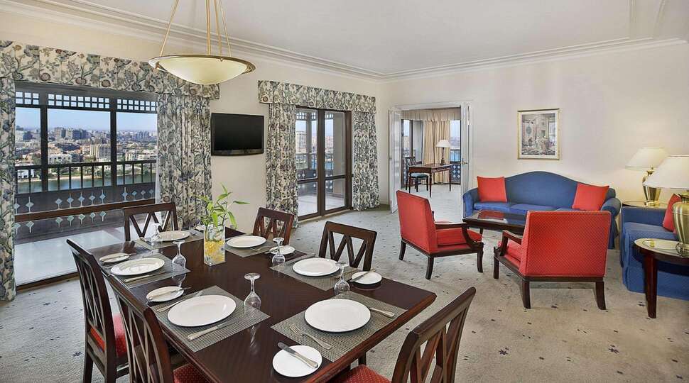 Ein Foto Hilton Cairo World Trade Center Residences