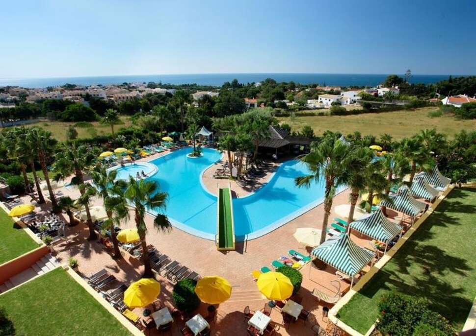 Een foto van het zwembad bij Hotel Baia Grande
