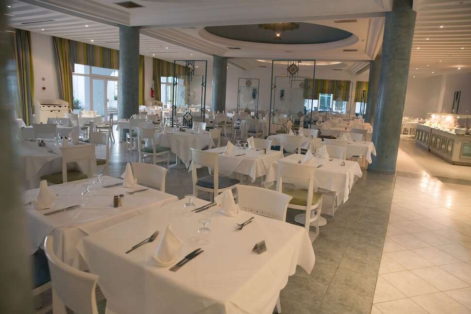 Ein Foto Golden Tulip Taj Sultan