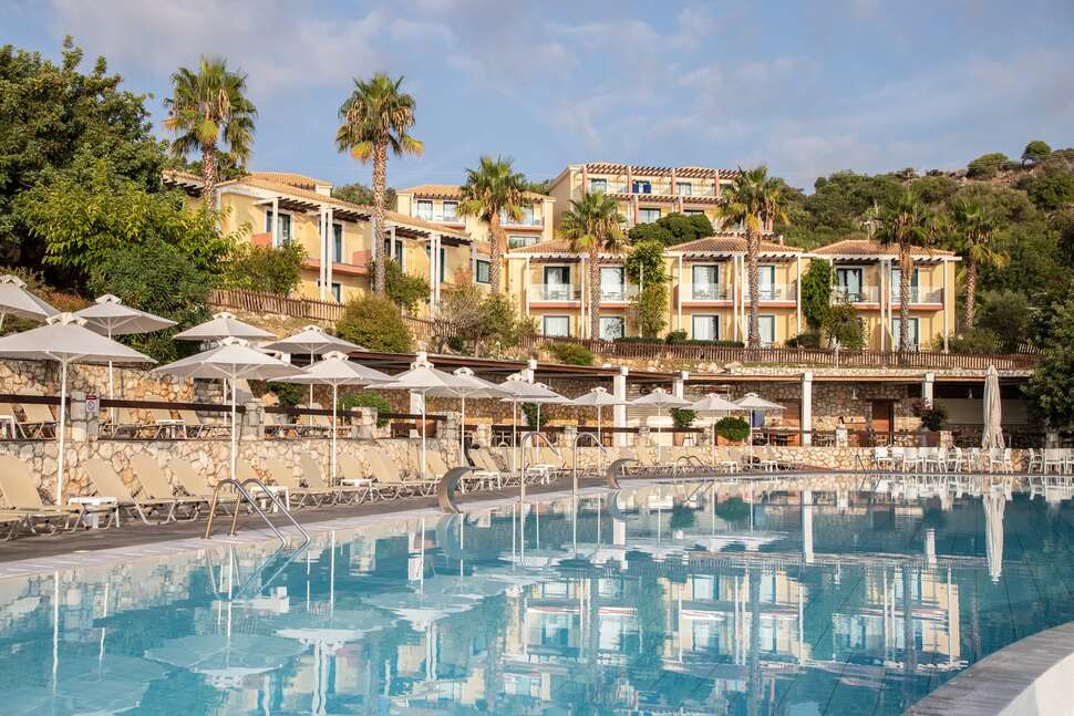 Een foto van Apostolata Island Resort & Spa