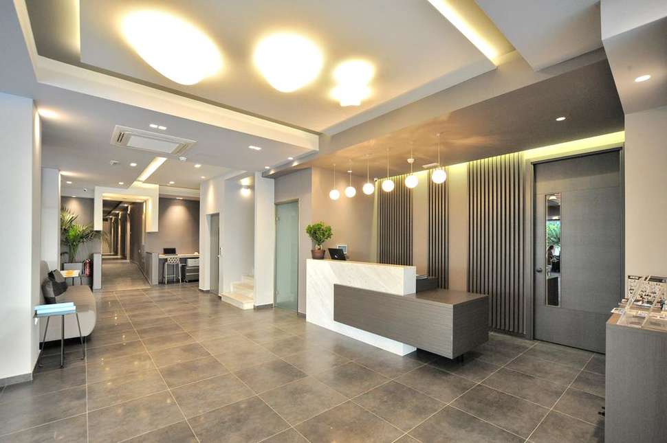 Een foto van het interieur van Astron Suites