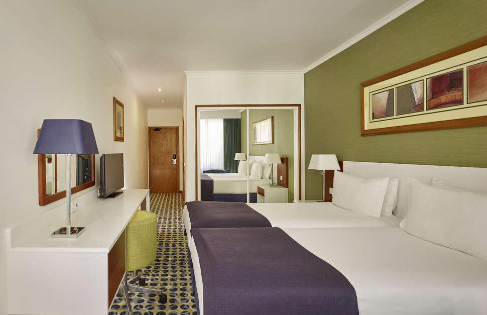 Een foto van Holiday Inn Algarve Armacao de Pera