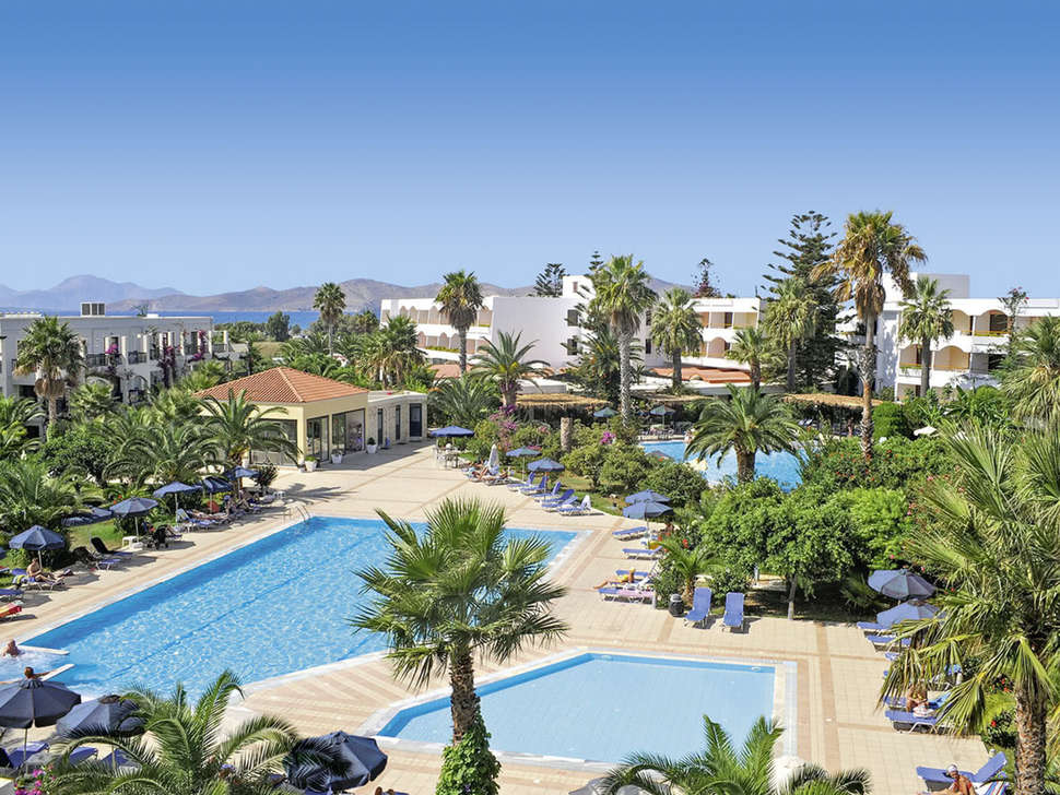 Een foto van het zwembad bij Tigaki Beach Hotel