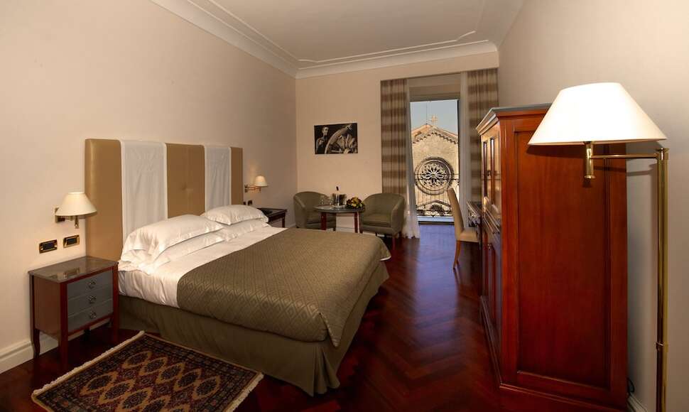 Ein Foto Grand Hotel Piazza Borsa