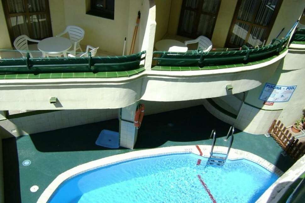 Een foto van het zwembad bij Appartementen Mediterraneo