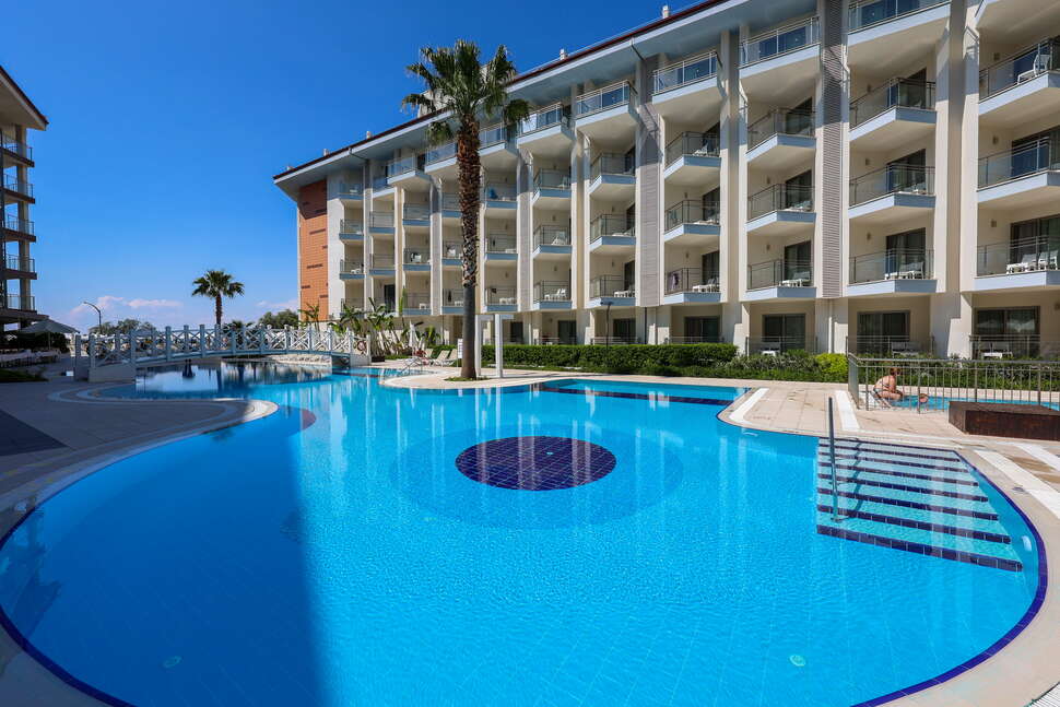 Een foto van Ramada Hotel & Suites by Wyndham Kusadasi