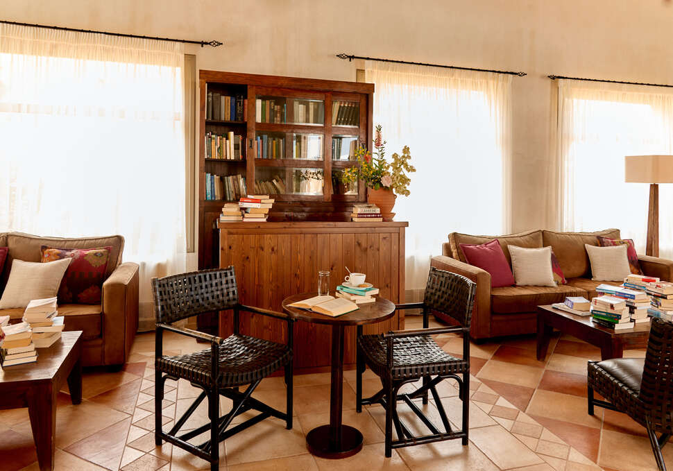 Een foto van het interieur van Village Heights Resort