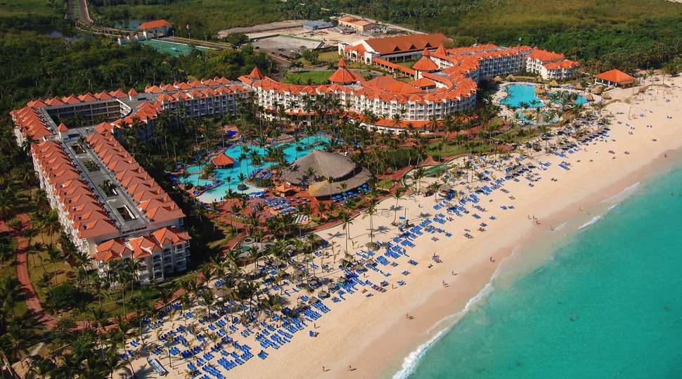 Een foto van de buitenkant van Occidental Caribe