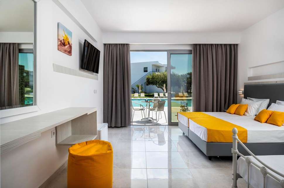Een foto van Niriides Beach Hotel