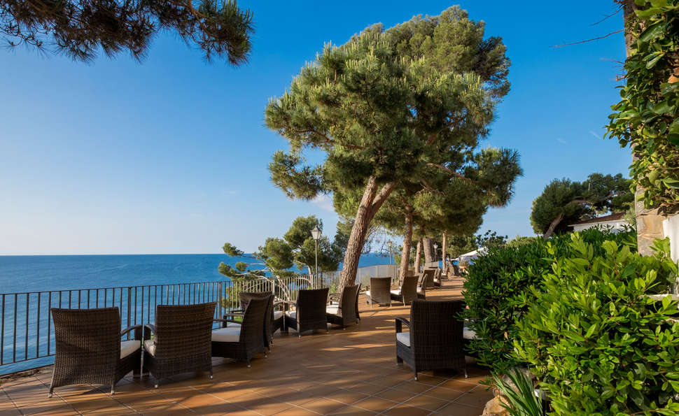 Ein Foto von der Terrasse im Silken Park Hotel San Jorge