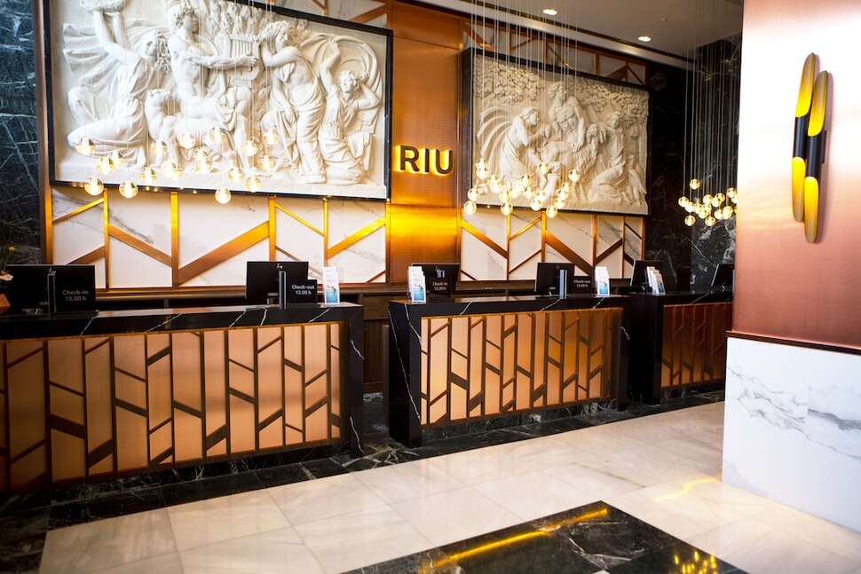 Een foto van het interieur van Riu Plaza Espana