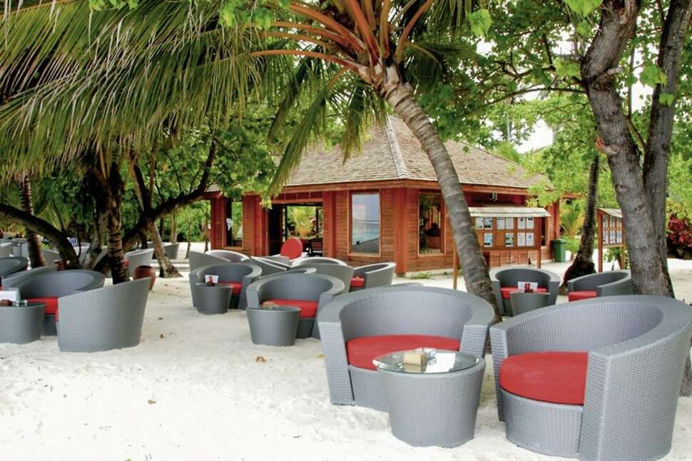 Een foto van het terras bij Meeru Island Resort & Spa