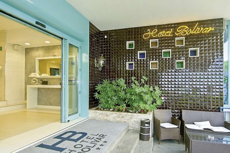 Ein Foto Hotel Bolivar