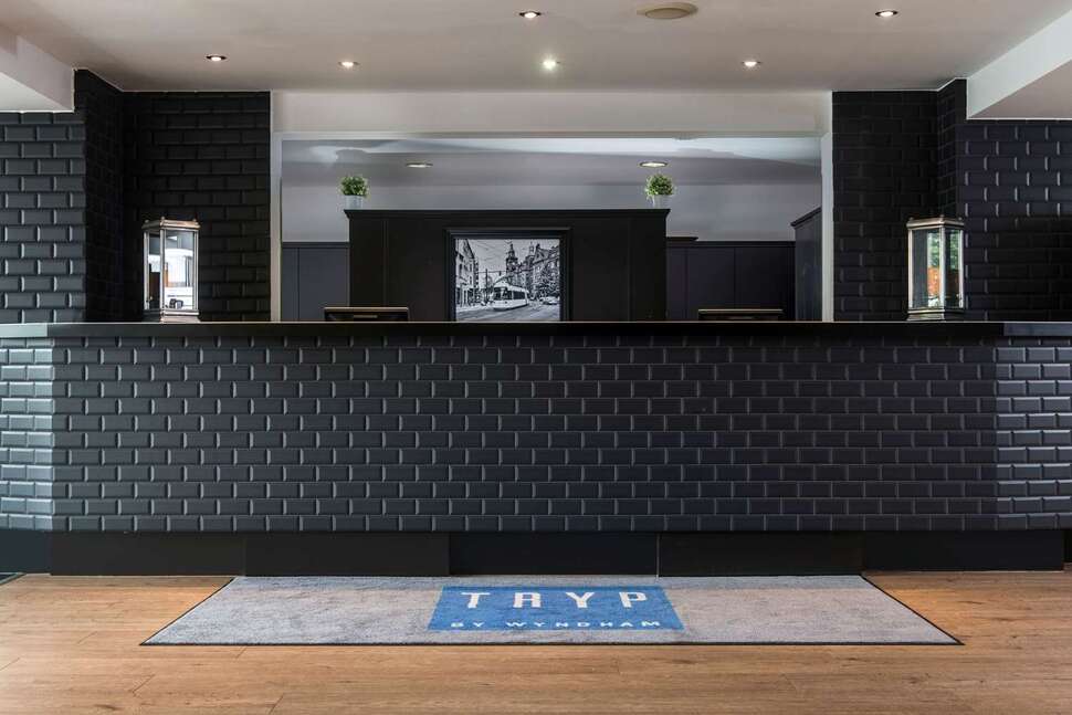 Een foto van het interieur van Tryp by Wyndham Berlin City East