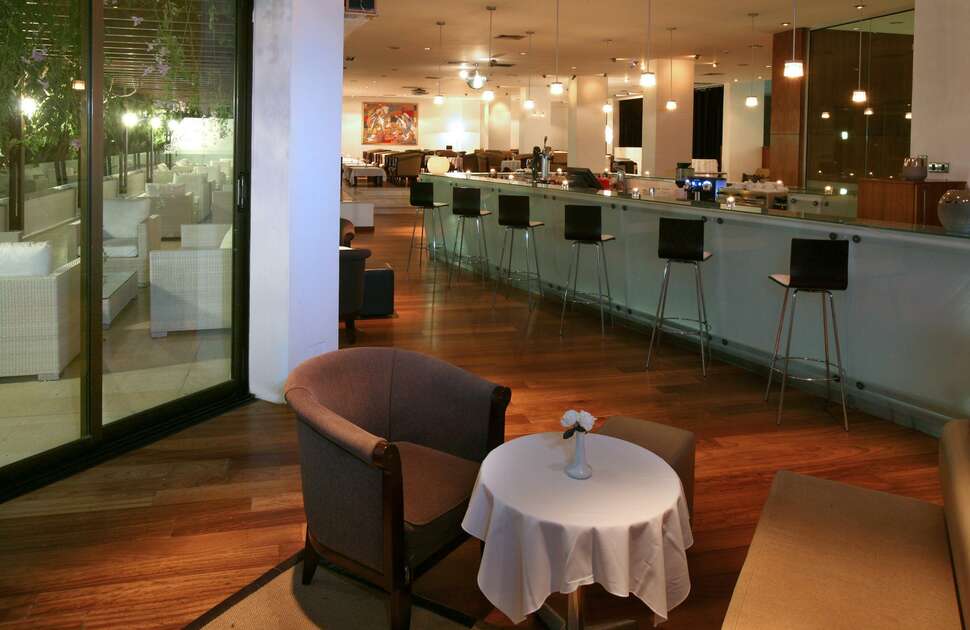 Een foto van de faciliteiten bij Grecian Sands Hotel