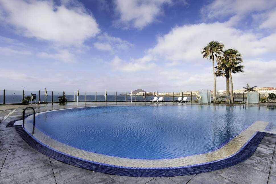 Een foto van het zwembad bij Hotel Kn Arenas del Mar