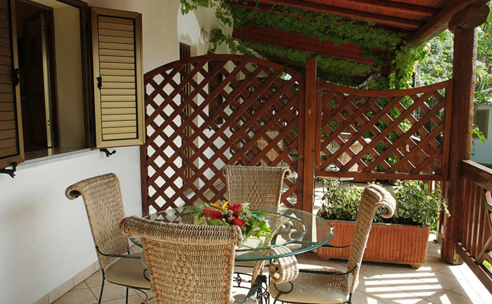 Ein Foto von der Terrasse im Tonicello Resort