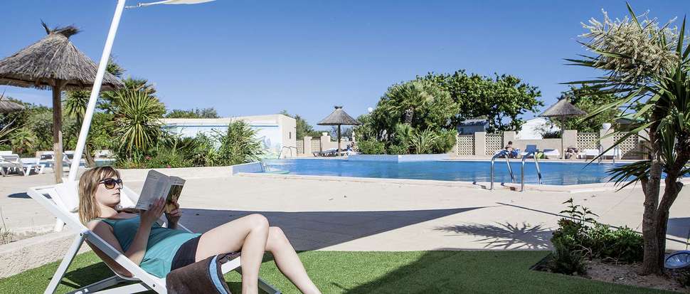 Een foto van het zwembad bij Camping Sandaya Les Tamaris