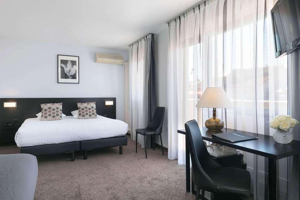 Ein Foto Hotel Mediterranee