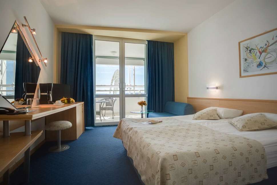 Ein Foto Effect Grand Victoria Hotel