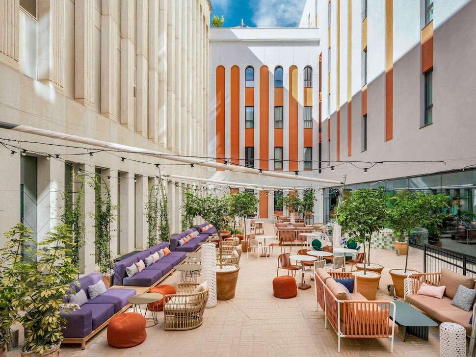 Een foto van Ibis Styles Sevilla City Santa Justa