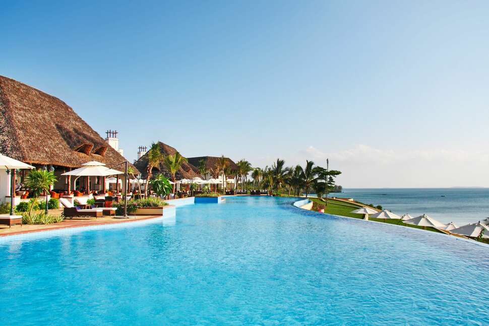 Een foto van het zwembad bij Sea Cliff Resort & Spa