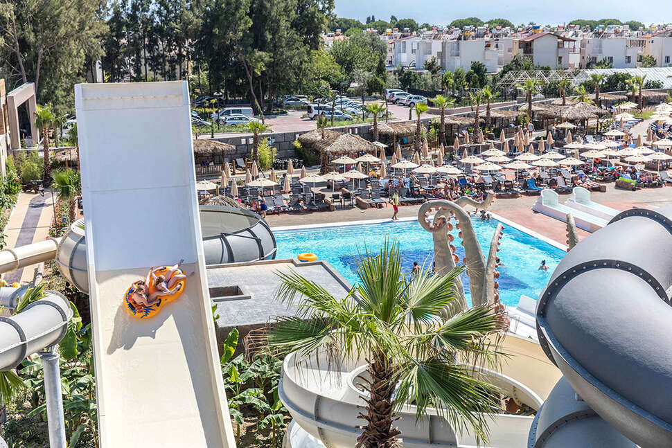 Een foto van het zwembad bij Atlantique Holiday Club