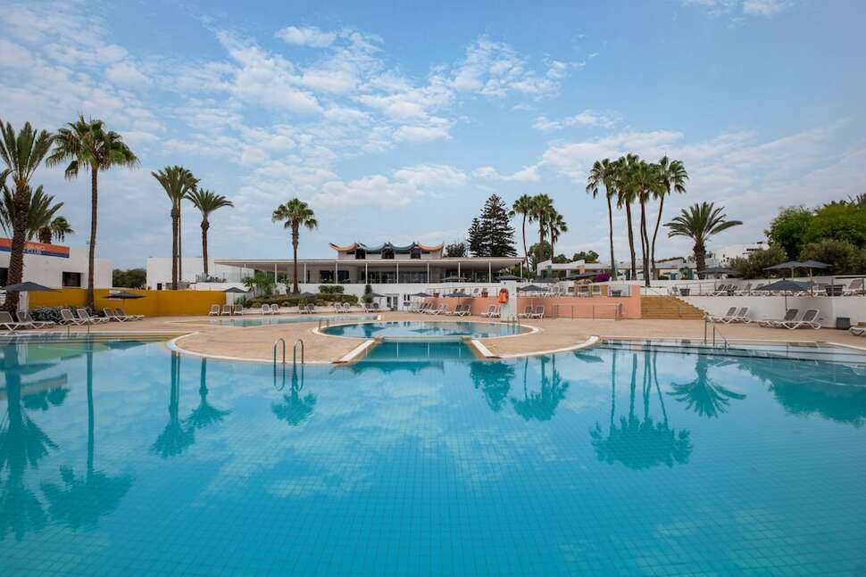 Een foto van het zwembad bij Allegro Agadir