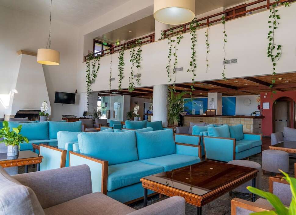 Een foto van het interieur van Paphos Gardens Holiday Resort