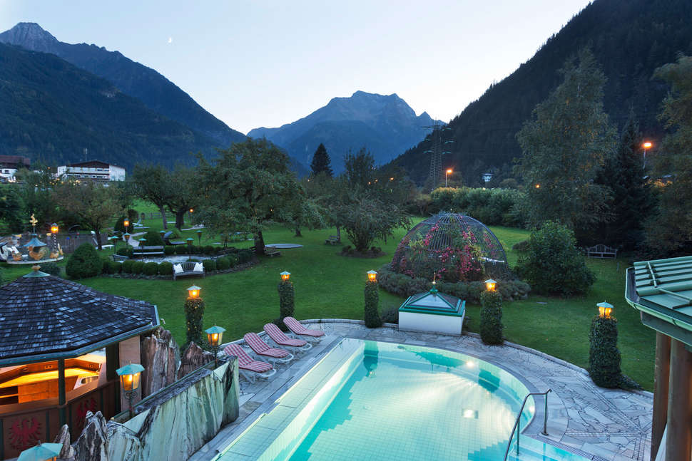 Een foto van het zwembad bij Neuhaus Zillertal Resort