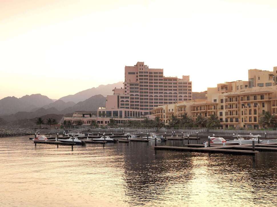 Een foto van de buitenkant van Fairmont Fujairah Beach Resort