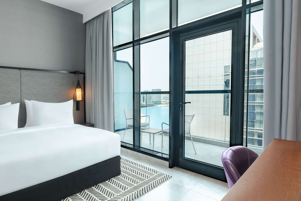 Ein Foto The First Collection Waterfront A Tribute Portfolio Hotel