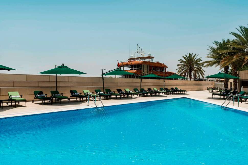Ein Foto vom Pool im Sheraton Dubai Creek Hotel & Towers