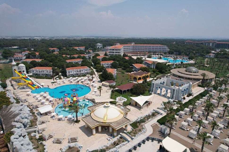 Een foto van het zwembad bij Selectum Noa Belek