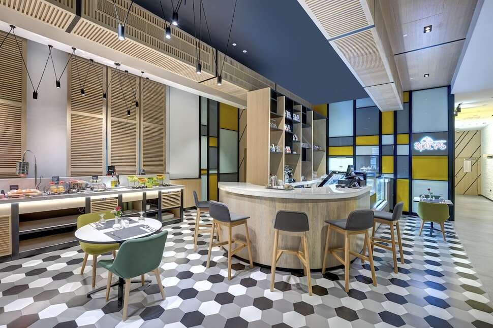 Ein Foto Al Khoory Urban Hotel
