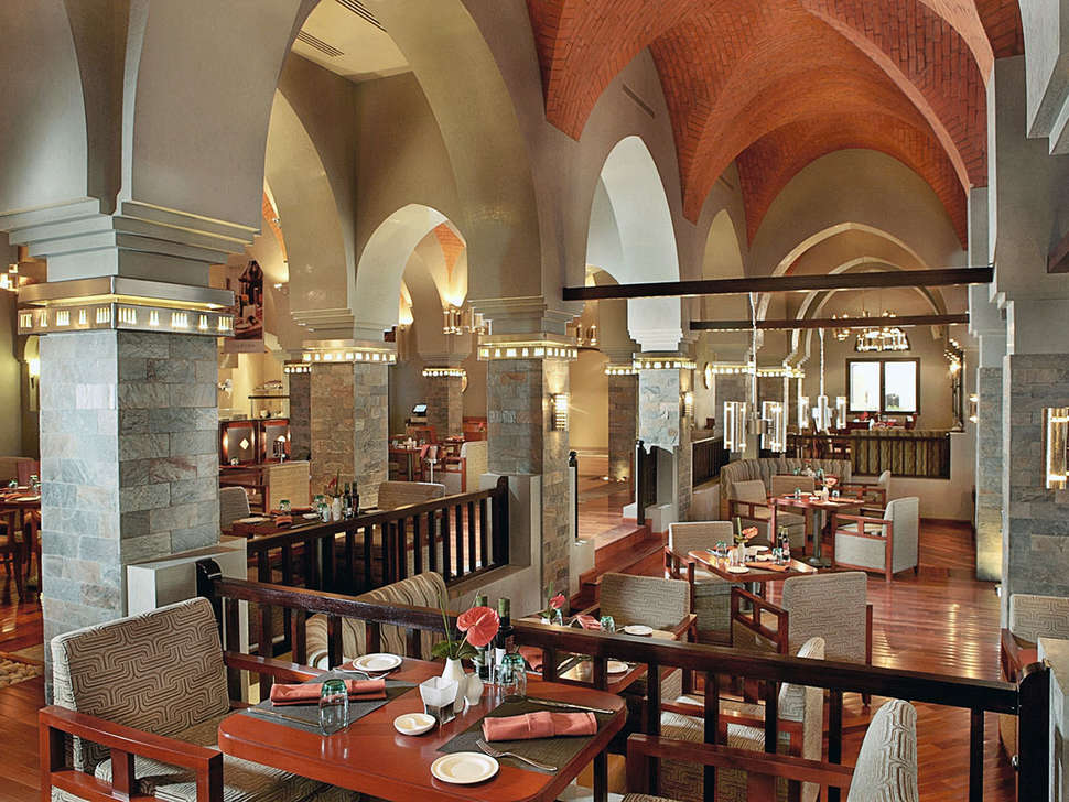 Ein Foto von den Einrichtungen im The Cove Rotana Resort