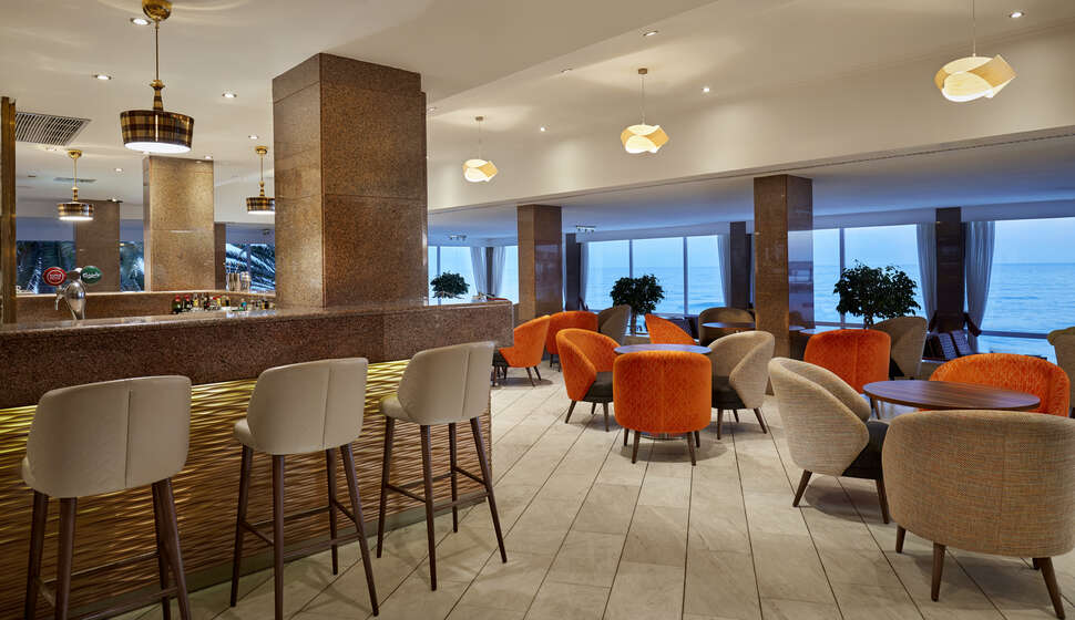 Een foto van de faciliteiten bij Holiday Inn Algarve Armacao de Pera