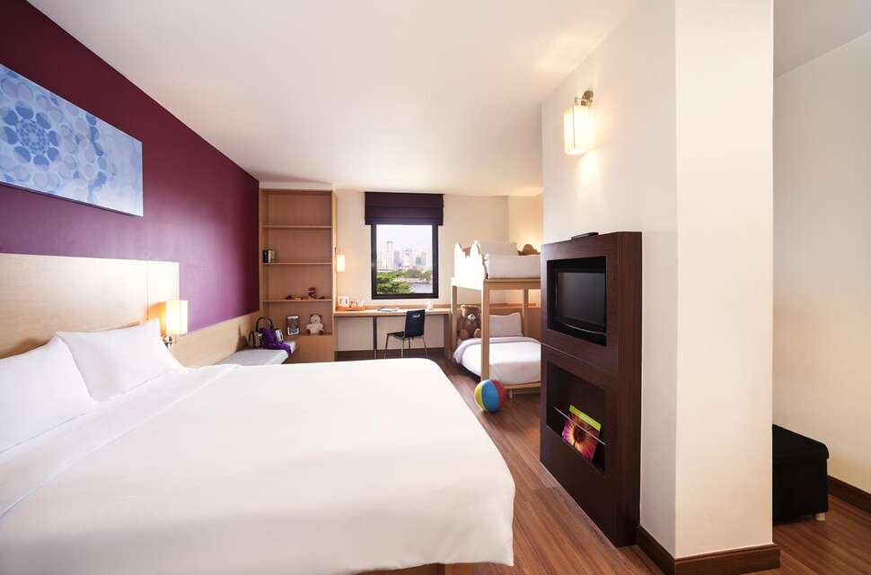 Ein Foto Ibis Bangkok Riverside