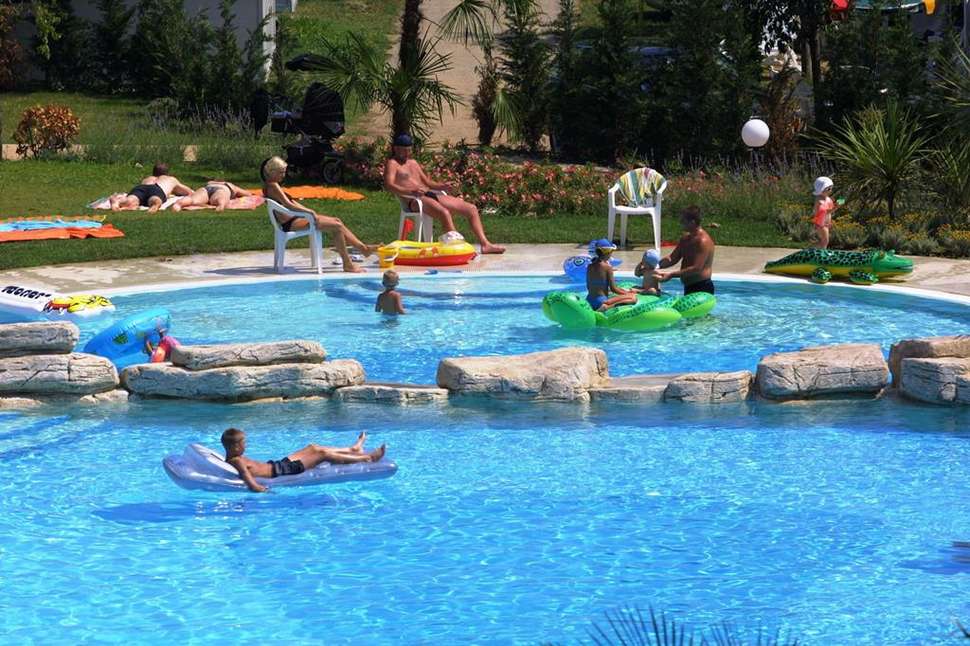 Een foto van het zwembad bij Camping Bella Italia