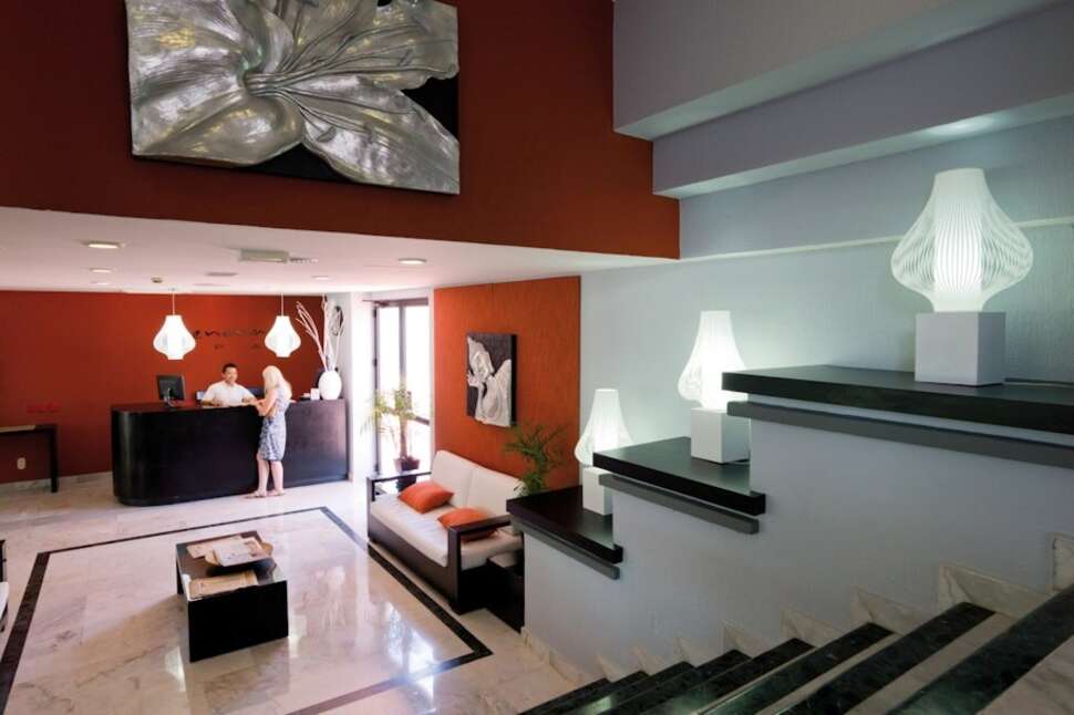 Een foto van het interieur van Riu Caribe