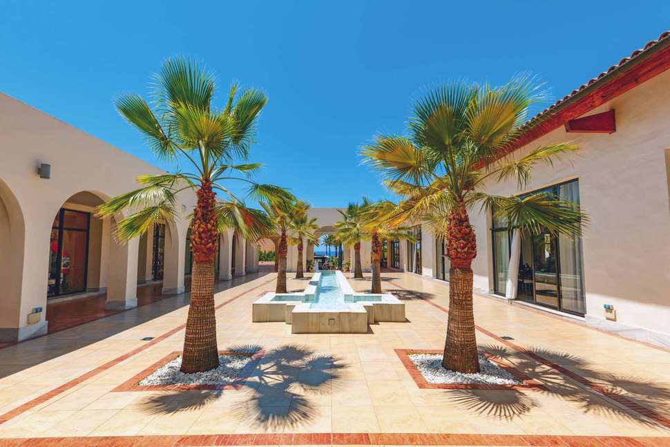 Ein Foto von der Außenansicht des Impressive Playa Granada Golf