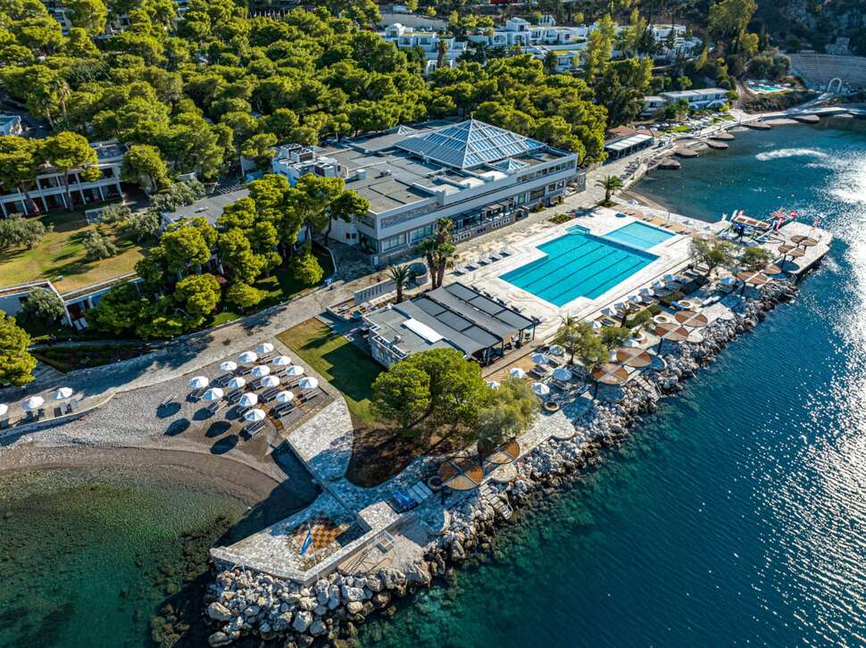 Een foto van Ramada by Wyndham Loutraki Poseidon Resort