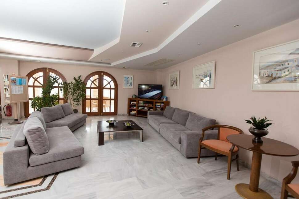 Een foto van het interieur van Anita Beach Hotel