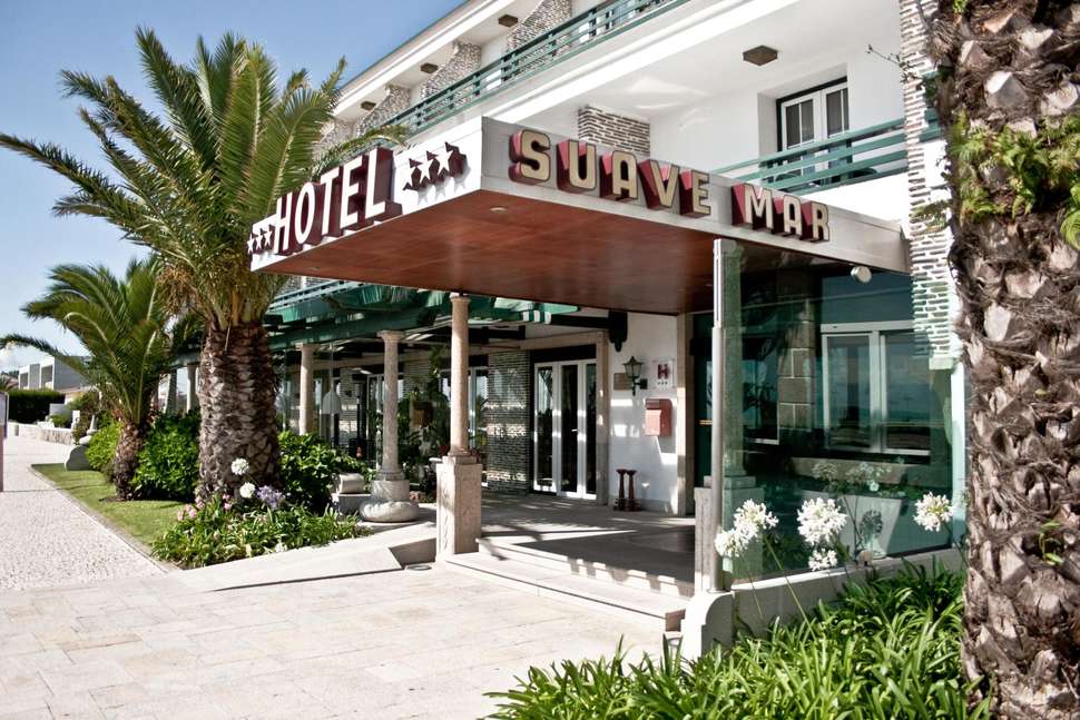 Een foto van de buitenkant van Hotel Suave Mar