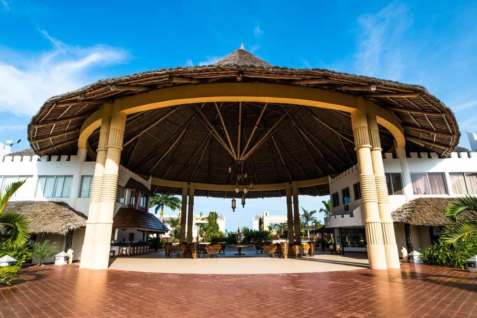 Een foto van de buitenkant van Royal Zanzibar Beach Resort