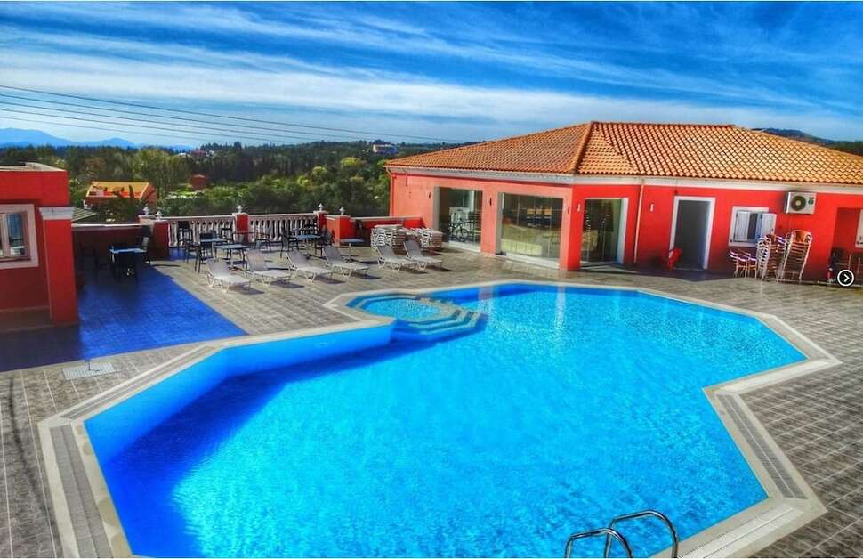 Ein Foto vom Pool im Paradiso Apartments