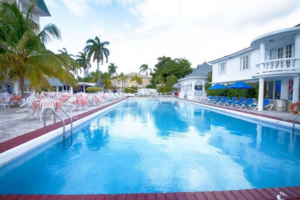 Een foto van SeaGarden Beach Resort