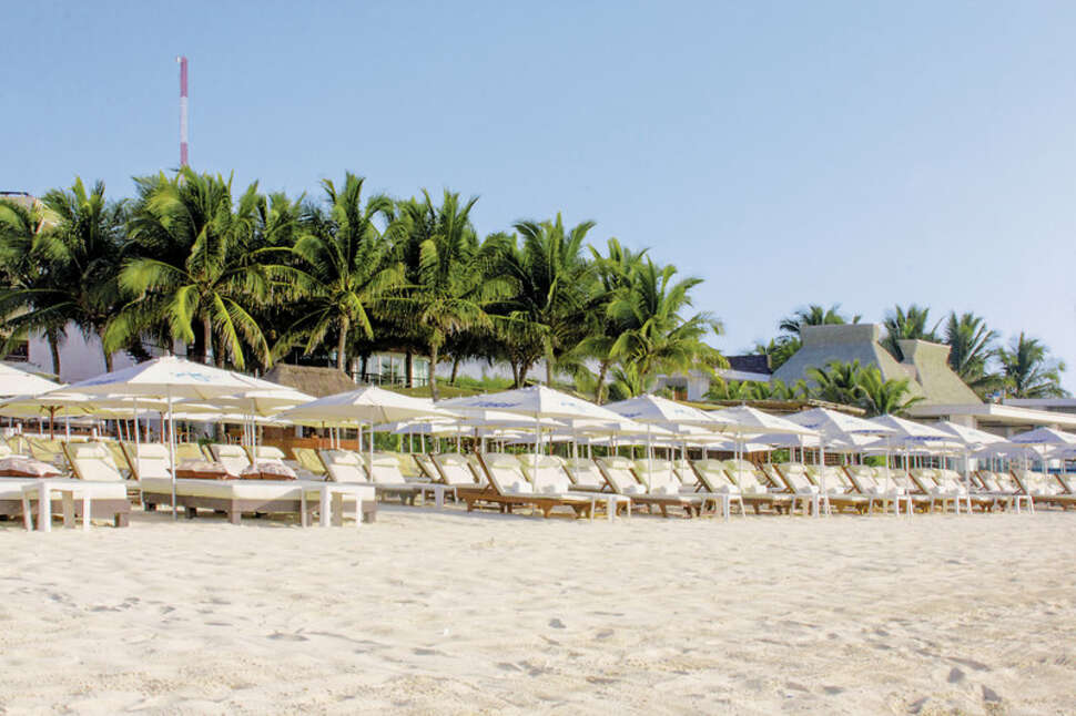 Een foto van het strand bij Nina Hotel & Beach Club