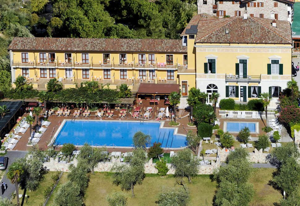 Een foto van het zwembad bij Hotel Antico Monastero