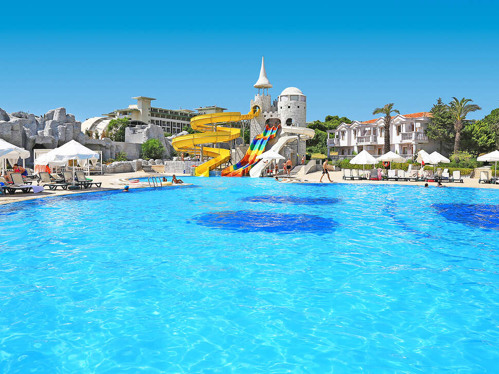Een foto van het zwembad bij Selectum Noa Belek